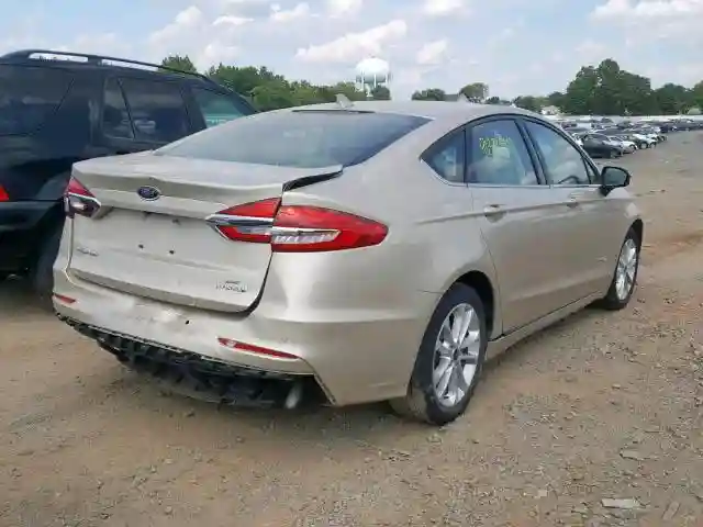 3FA6P0LU2KR187576 2019 FORD FUSION SE-3