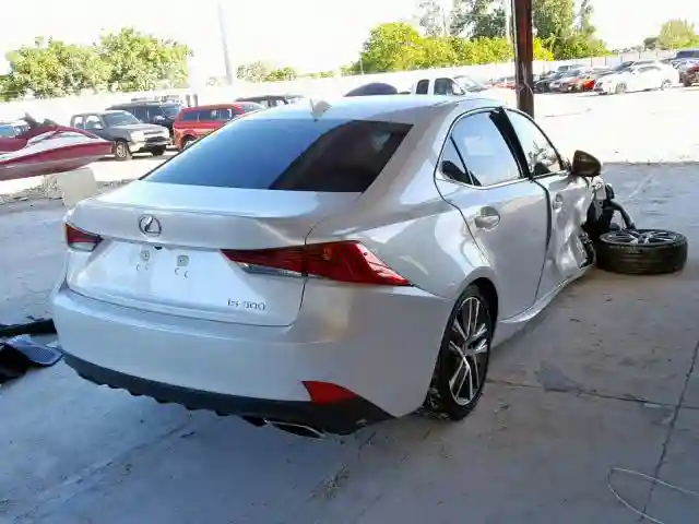 JTHBA1D2XK5098482 2019 LEXUS IS 300-3