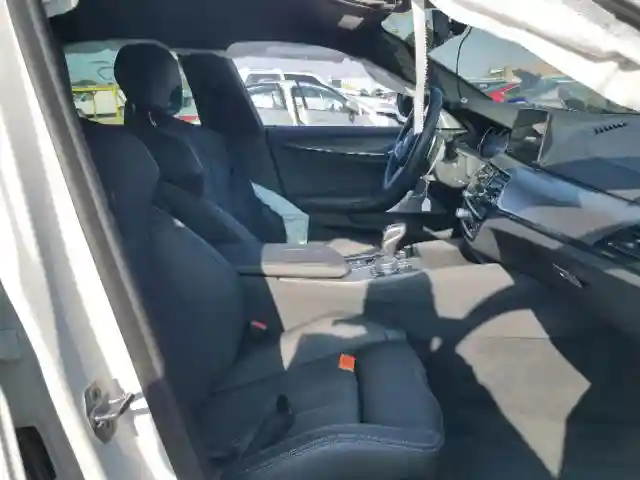 WBSJF0C58JB283739 2018 BMW M5-4