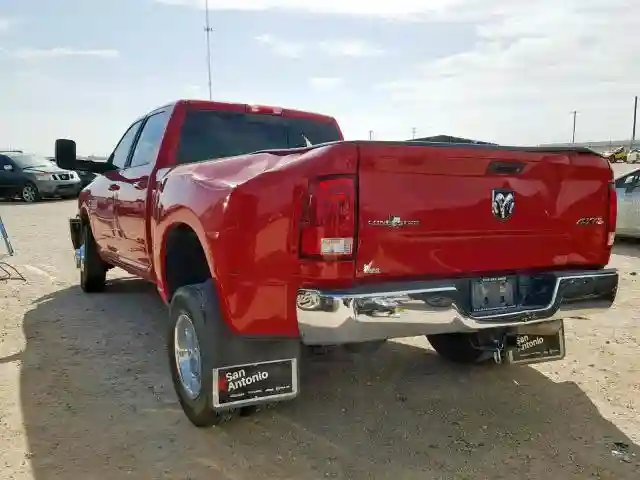 3C63RRHL5JG268214 2018 RAM 3500 SLT-2