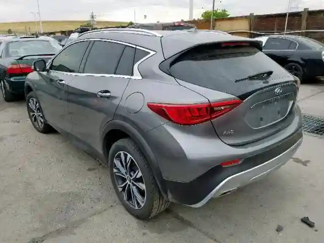 SJKCH5CR0HA039106 2017 INFINITI QX30 BASE-2