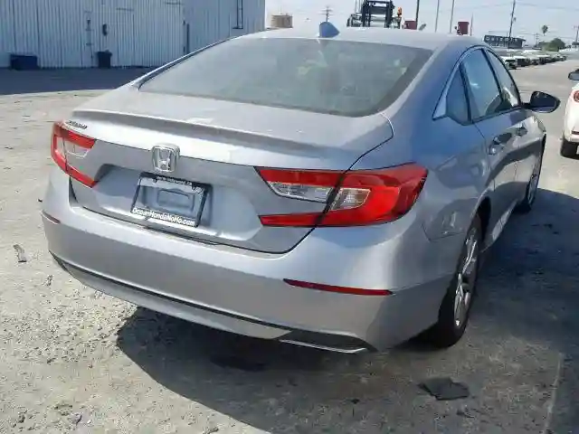 1HGCV1F10JA268497 2018 HONDA ACCORD LX-3