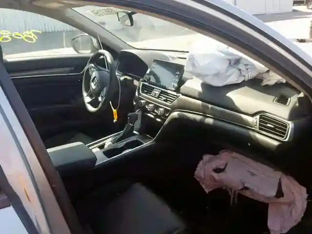 1HGCV1F10JA268497 2018 HONDA ACCORD LX-4