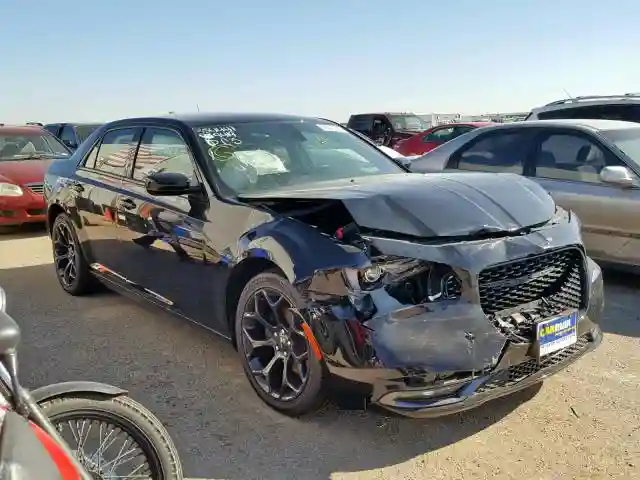 2C3CCABG9KH577665 2019 CHRYSLER 300 S-0