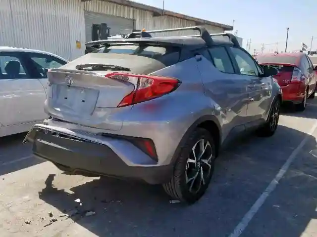 JTNKHMBX5K1039078 2019 TOYOTA C-HR XLE-3