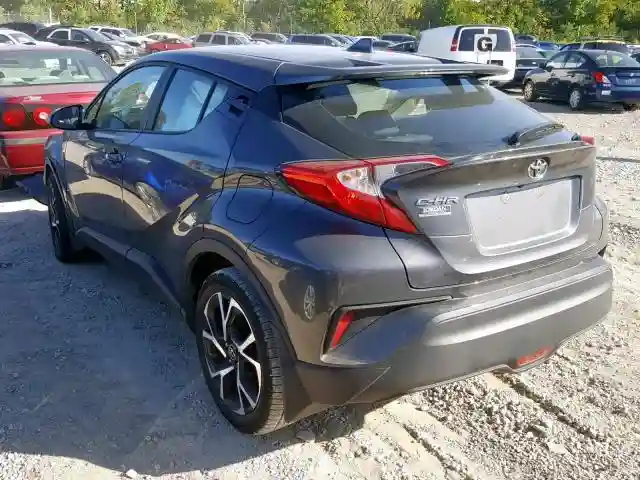 NMTKHMBX0JR030938 2018 TOYOTA C-HR XLE-2