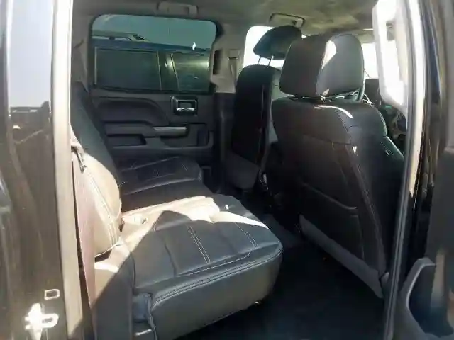 1GT12UEY3HF184847 2017 GMC SIERRA K2500 DENALI-5
