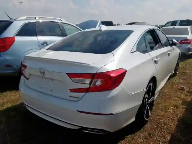 1HGCV1F36KA111043 2019 HONDA ACCORD SPORT-3