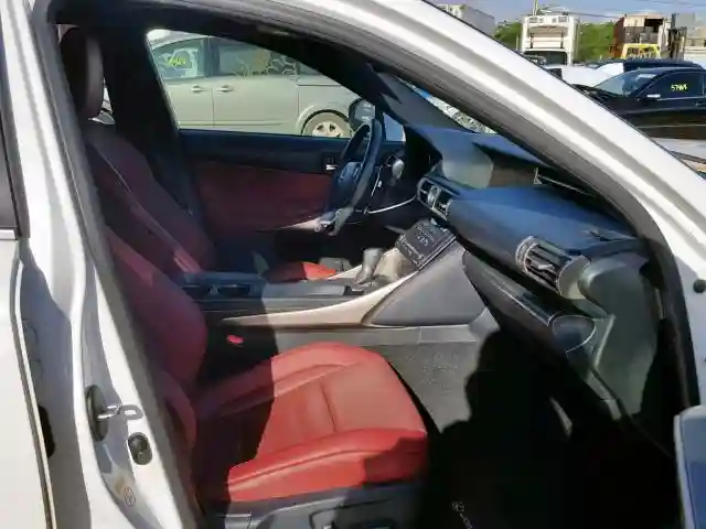 JTHBA1D29G5004986 2016 LEXUS IS 200T-4