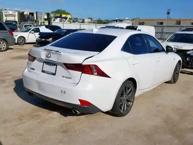 JTHBA1D29G5004986 2016 LEXUS IS 200T-3