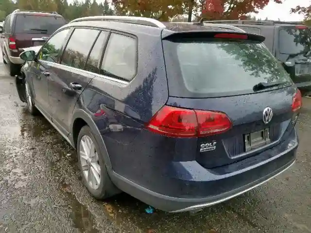 3VWH17AUXHM534056 2017 VOLKSWAGEN GOLF ALLTRACK S-2