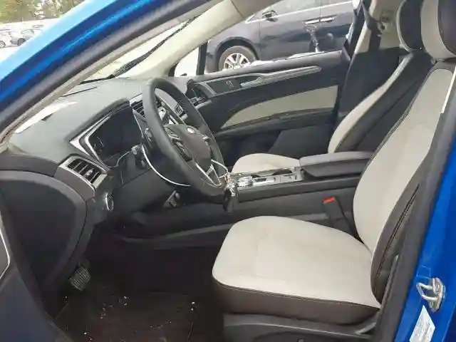 3FA6P0HD0KR285563 2019 FORD FUSION SE-4