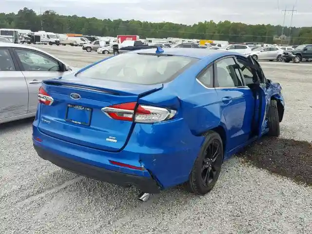 3FA6P0HD0KR285563 2019 FORD FUSION SE-3