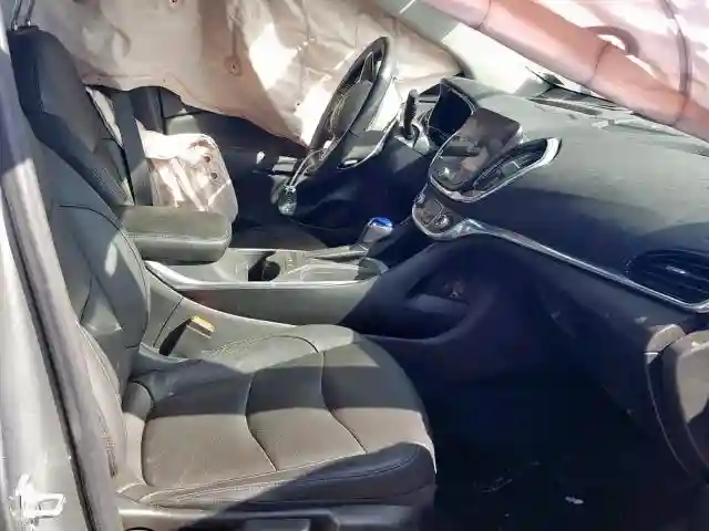 1G1RD6S55JU147831 2018 CHEVROLET VOLT PREMIER-4