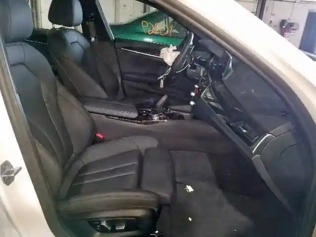 WBAJB1C50KB376181 2019 BMW 530XE-4
