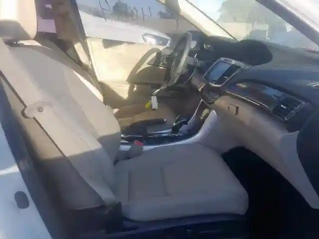 JHMCR6F70HC031865 2017 HONDA ACCORD TOURING HYBRID-4