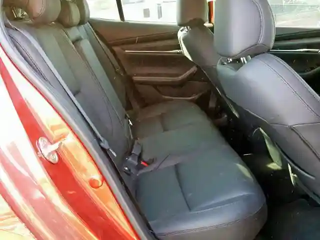 3MZBPADL8KM109981 2019 MAZDA 3 PREFERRED-5