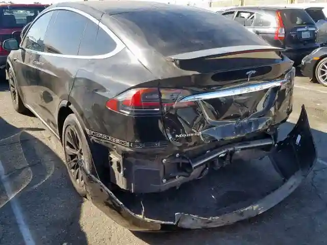5YJXCAE2XHF078286 2017 TESLA MODEL X-2