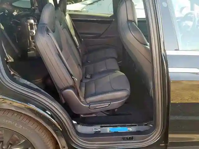 5YJXCAE2XHF078286 2017 TESLA MODEL X-5