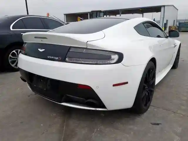 SCFEKBCR0FGS01646 2015 ASTON MARTIN V12 VANTAGE S-3