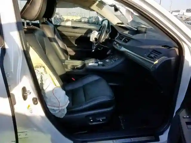 JTHKD5BH5H2281045 2017 LEXUS CT 200-4