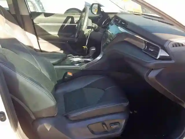 4T1B61HK3KU788847 2019 TOYOTA CAMRY XSE-4