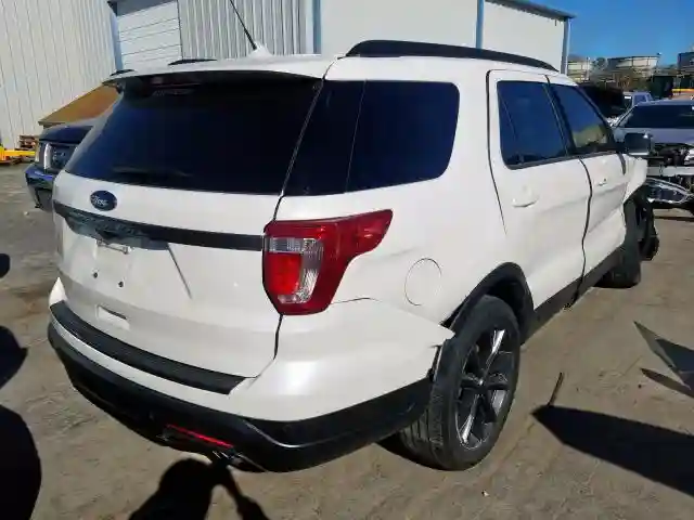 1FM5K7D89JGA13729 2018 FORD EXPLORER XLT-3