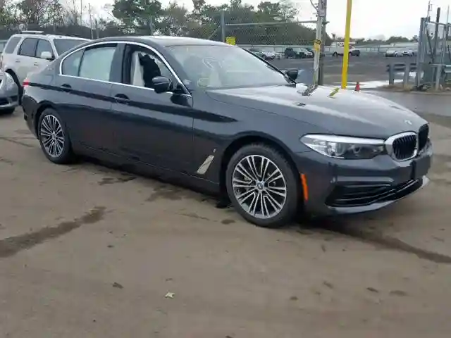 WBAJB1C5XKB375457 2019 BMW 530XE-0