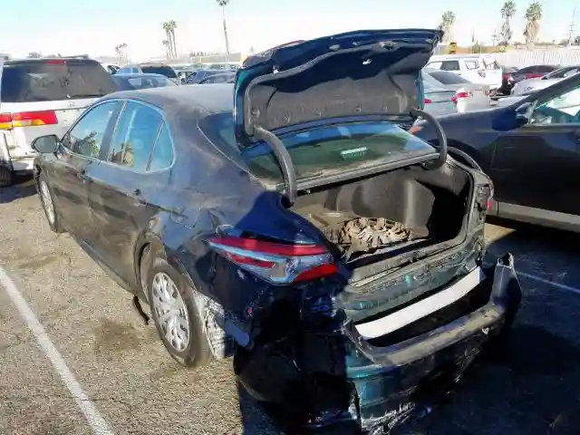 4T1B21HK8JU503697 2018 TOYOTA CAMRY HYBRID-2