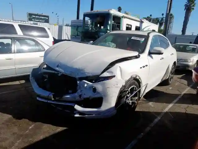 ZN661XUS5JX303634 2018 MASERATI LEVANTE SPORT-1