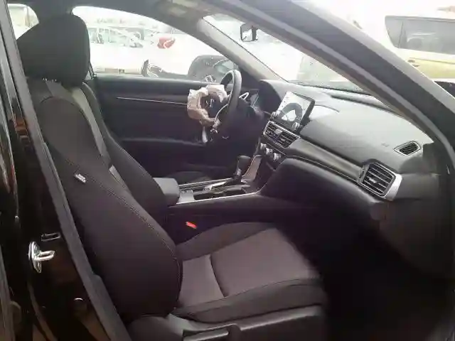 1HGCV1F1XKA032151 2019 HONDA ACCORD LX-4