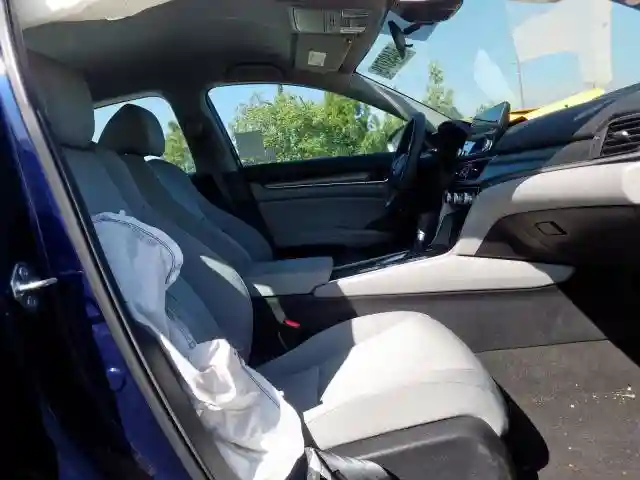 1HGCV1F19JA194142 2018 HONDA ACCORD LX-4