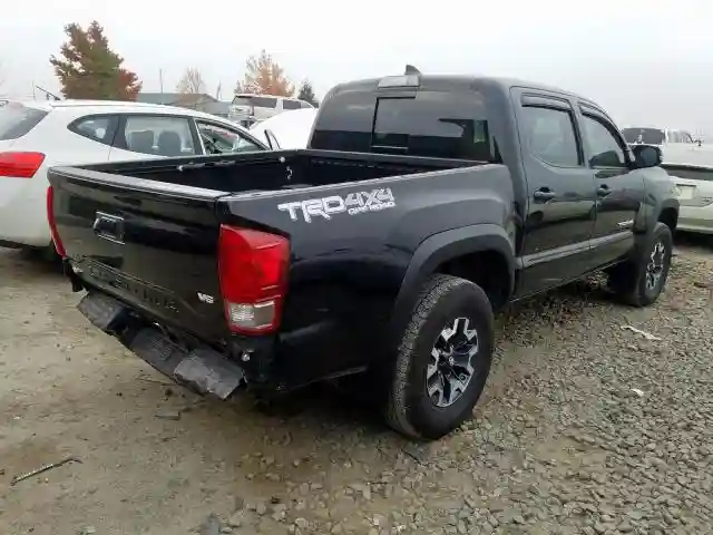 5TFCZ5ANXHX119607 2017 TOYOTA TACOMA DOUBLE CAB-3
