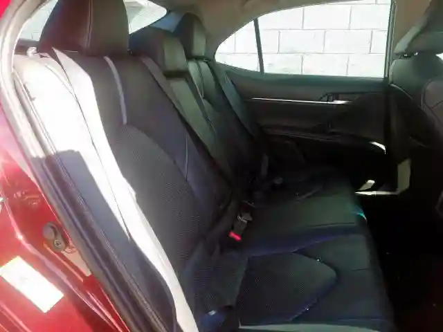 4T1BZ1HK9JU504899 2018 TOYOTA CAMRY XSE-5