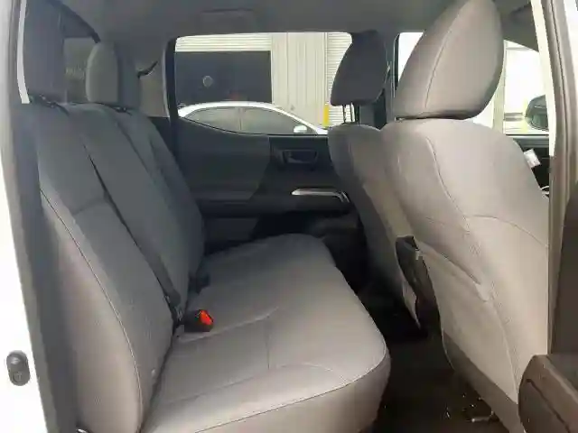 3TMBZ5DN6JM016297 2018 TOYOTA TACOMA DOUBLE CAB-5