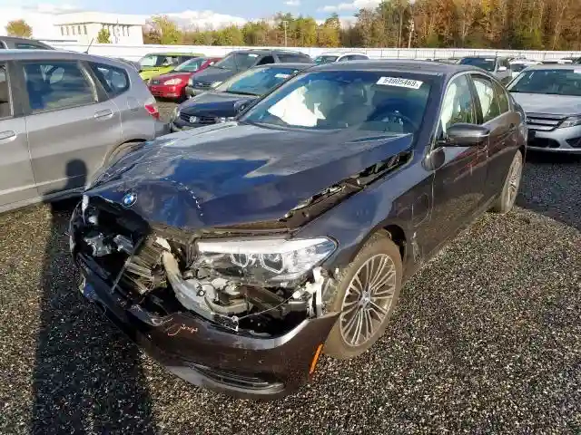 WBAJB1C58JB083966 2018 BMW 530XE-1