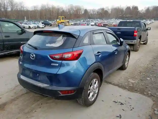 JM1DKFB75K0443563 2019 MAZDA CX-3 SPORT-3