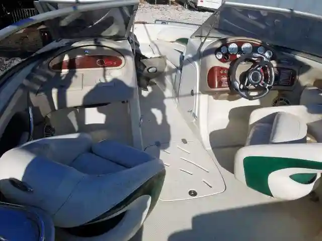 BUJB25TTB606 2006 TAHO Q6 BOAT-4