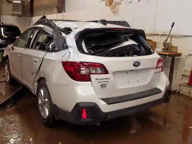 4S4BSAHC3J3392247 2018 SUBARU OUTBACK 2.5I PREMIUM-2