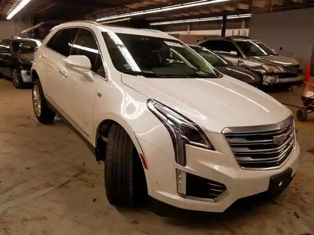 1GYKNFRS4KZ200485 2019 CADILLAC XT5 PREMIUM LUXURY-0