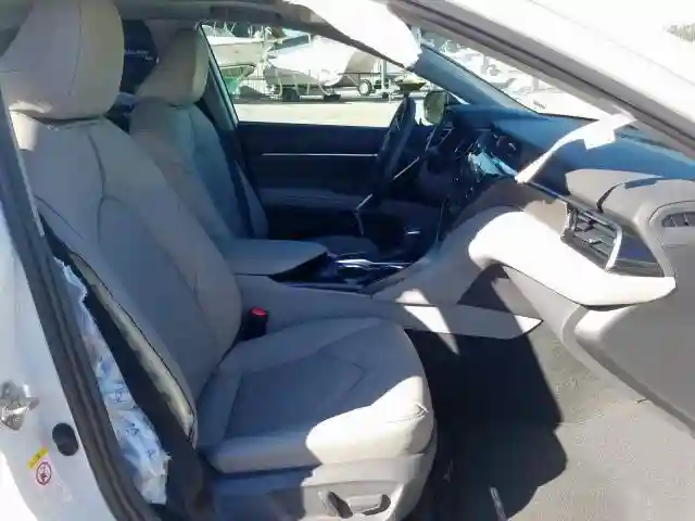 4T1B61HK8KU777889 2019 TOYOTA CAMRY XSE-4