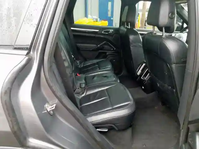 WP1AE2A2XDLA14654 2013 PORSCHE CAYENNE S HYBRID-5