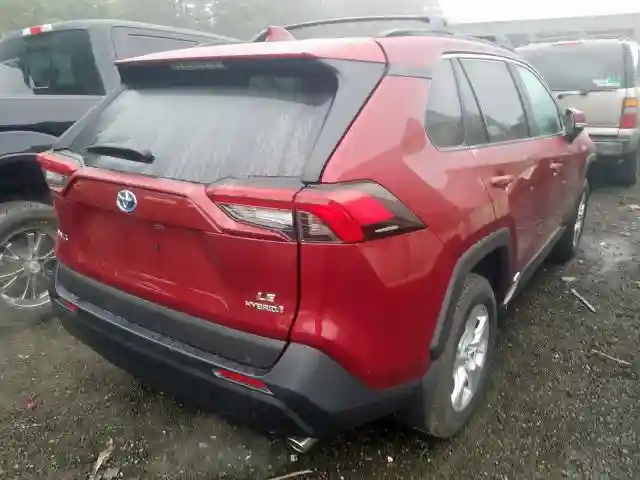 2T3MWRFV5KW037003 2019 TOYOTA RAV4 LE-3