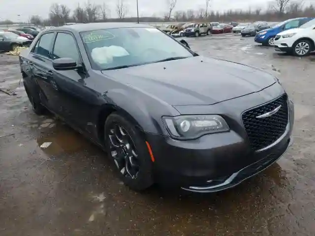 2C3CCAGG0GH311449 2016 CHRYSLER 300 S-0