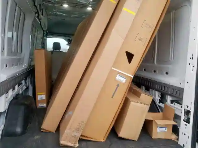 1FTYR2XM7KKB14730 2019 FORD TRANSIT T-250-5