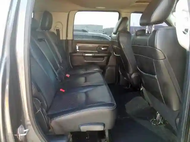 3C63RRML9EG224163 2014 RAM 3500 LARAMIE-5