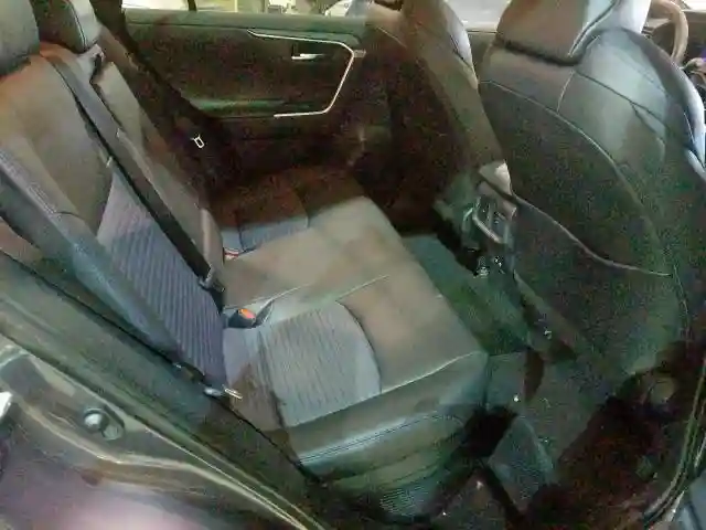 2T3EWRFV2KW030806 2019 TOYOTA RAV4 XSE-5