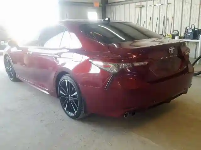 4T1BZ1HKXJU505947 2018 TOYOTA CAMRY XSE-2