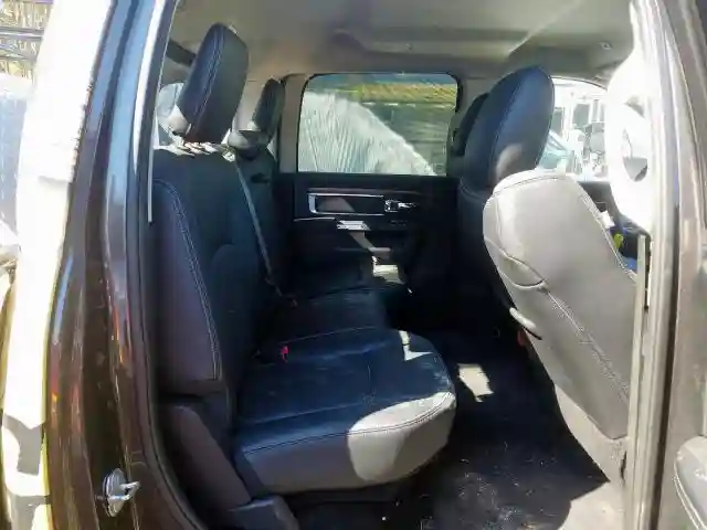 3C63RRJL3JG372999 2018 RAM 3500 LARAMIE-5