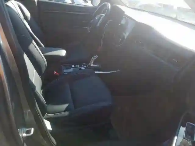 JA4J24A50JZ027500 2018 MITSUBISHI OUTLANDER SE-4